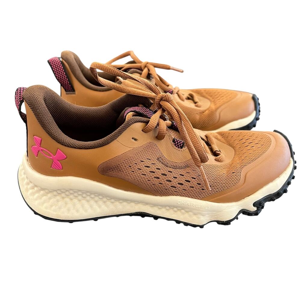 Under Armour Charged Tan Brown Trail Running Shoes Sneakers Women’s 6 Athletic